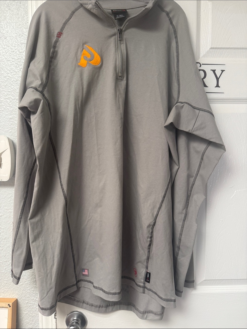 Ariat Men's Gray Quarter-Zip Pullover